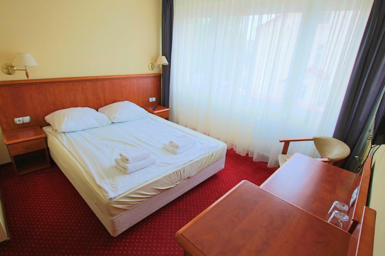 Arkadia Hotel Kielce Luaran gambar